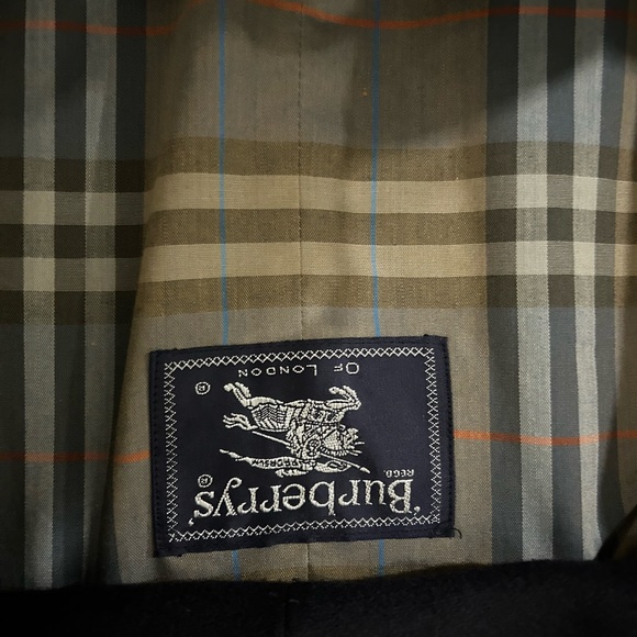 Burberry Dark Green Trench Coat - Picture 6 of 8